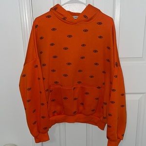 Oversized Hoodie -Adika